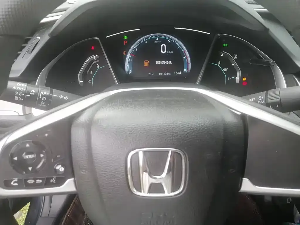 Honda Civic — фото 9
