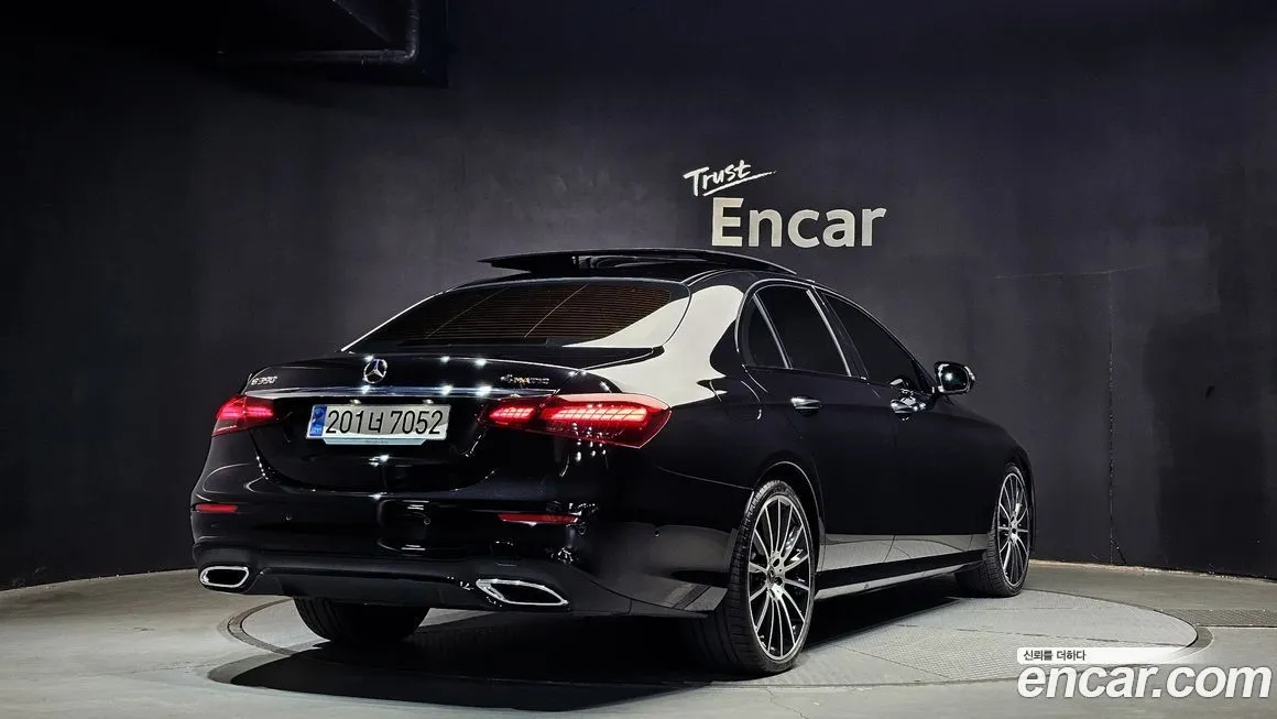 Mercedes-Benz E-Class 2023 из KR, фото 2