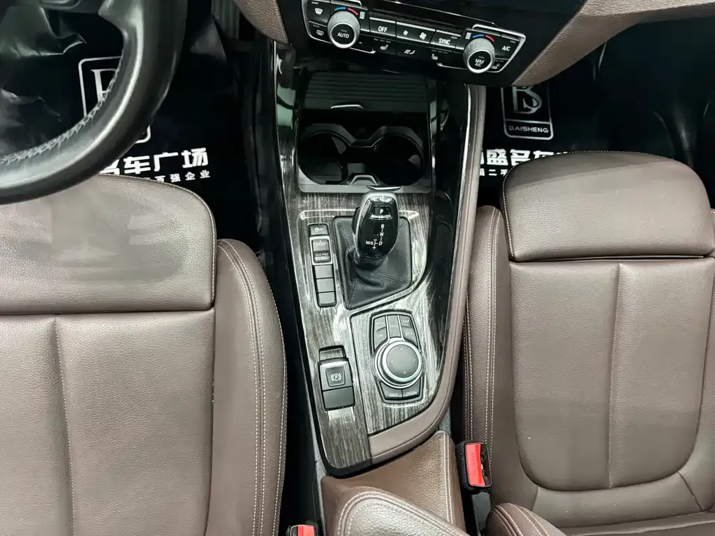 BMW X1 2021 из CN, фото 8