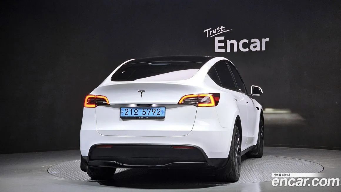 Tesla Model Y 2024 из KR, фото 4
