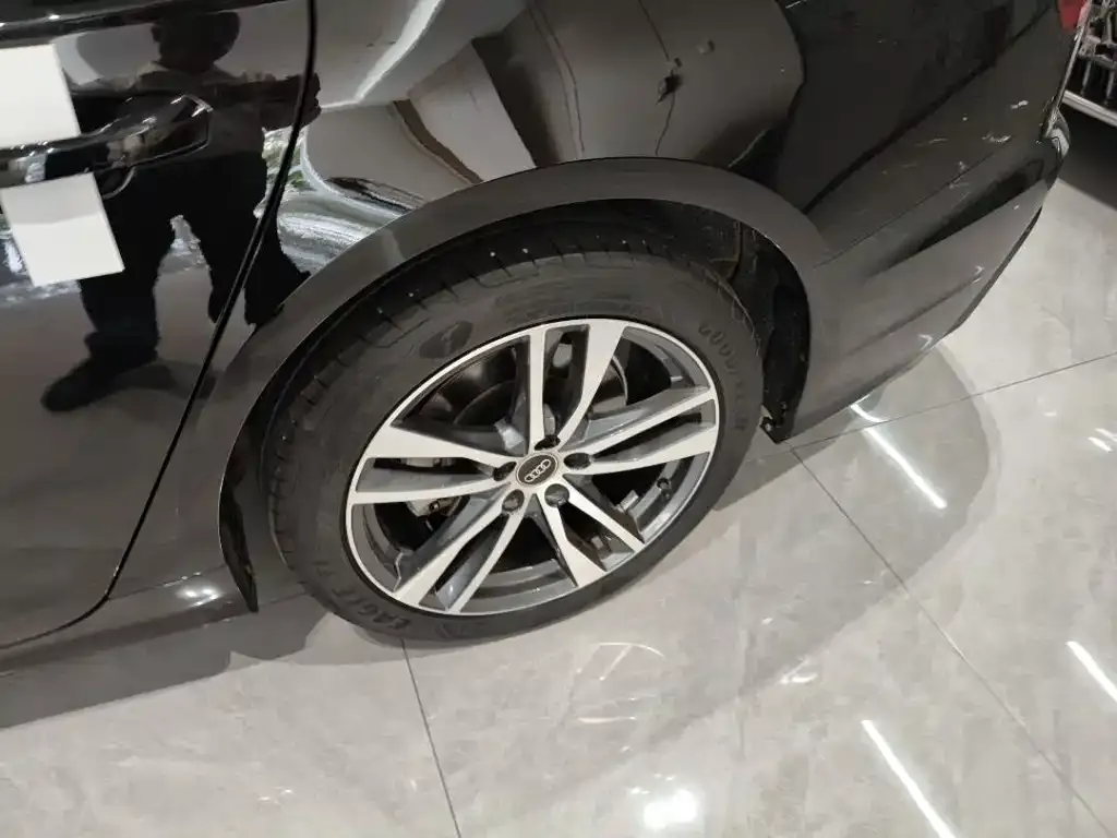 Audi A6L 2022 из CN, фото 4