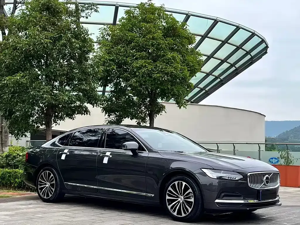 Volvo S90 2023 из CN, фото 3