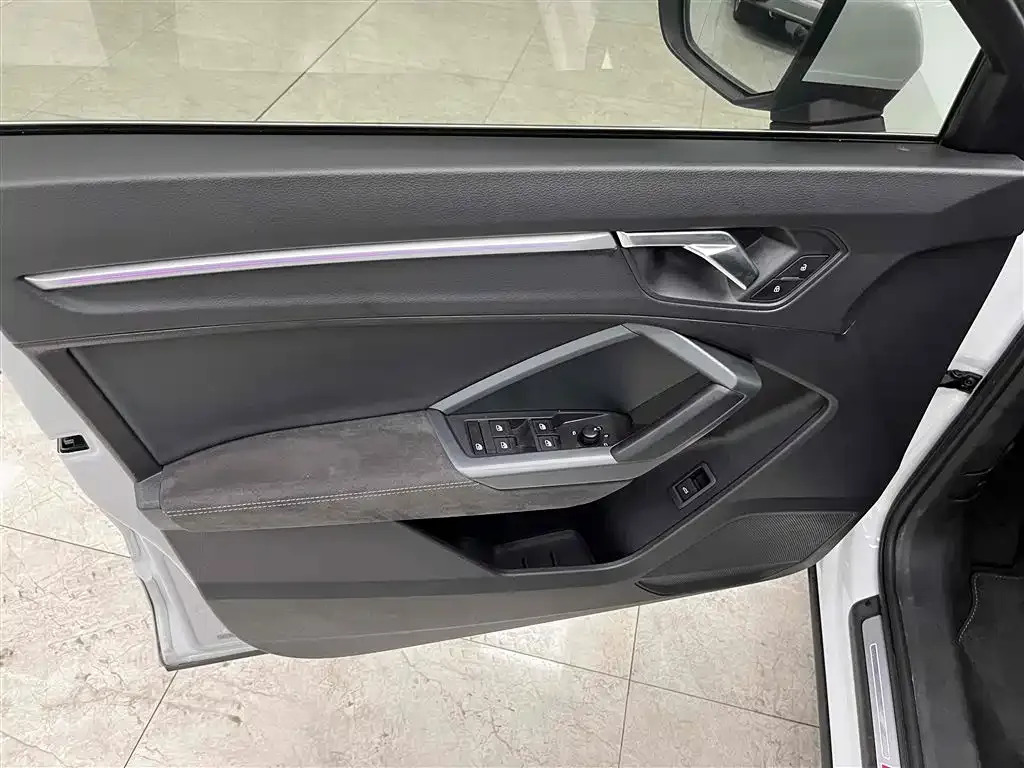 Audi Q3 Sportback 2021 из CN, фото 10