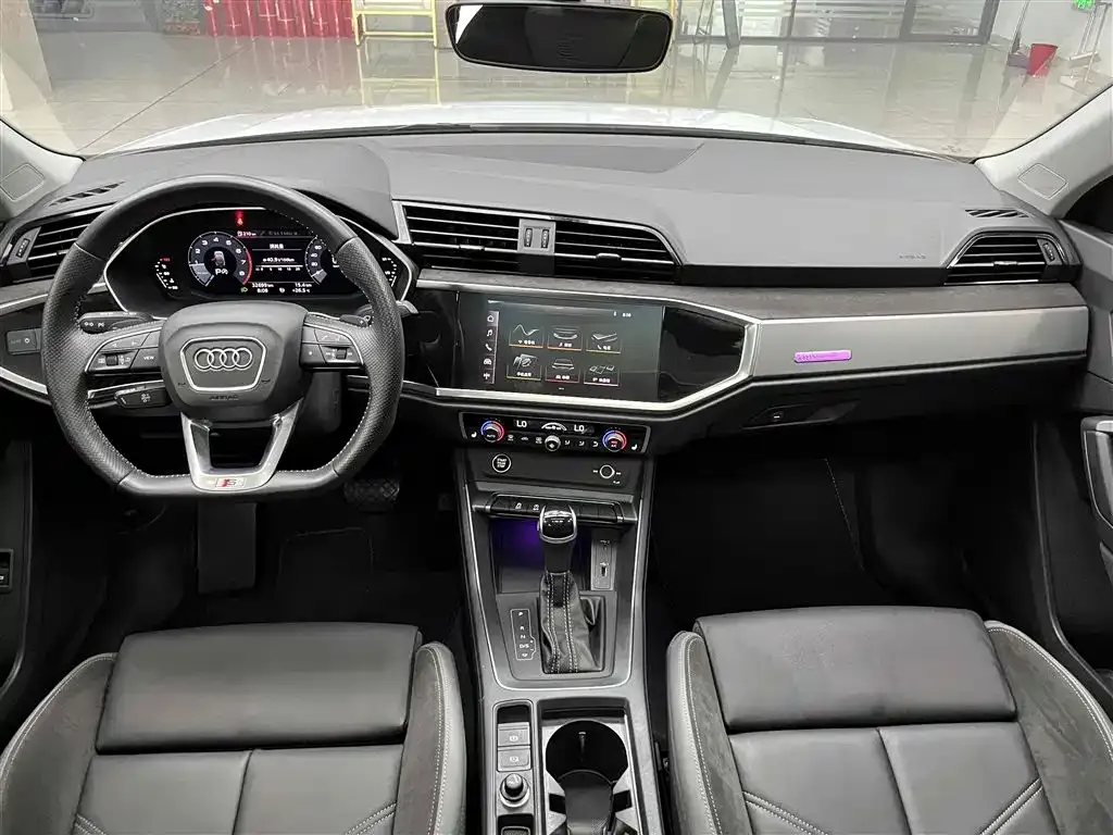 Audi Q3 Sportback 2021 из CN, фото 2