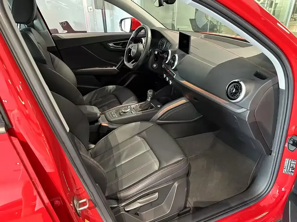 Audi Q2L 2022 из CN, фото 4