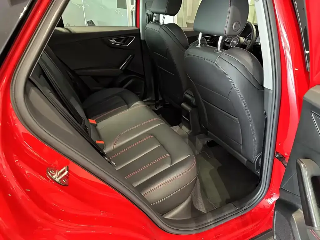 Audi Q2L 2022 из CN, фото 5