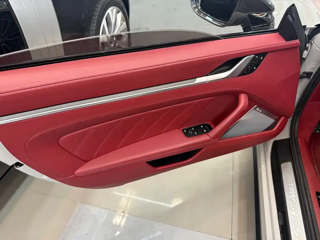 Porsche 911 2023 из CN, фото 7
