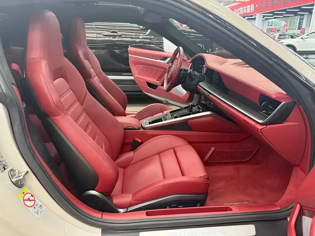 Porsche 911 2023 из CN, фото 9