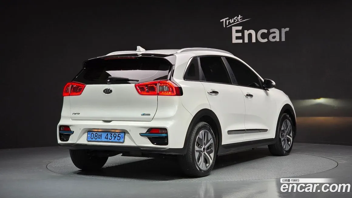 Kia Niro — фото 2