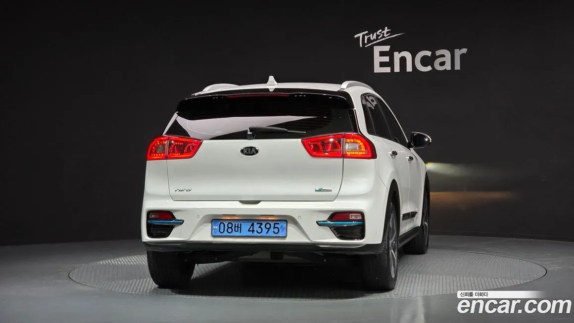 Kia Niro — фото 4