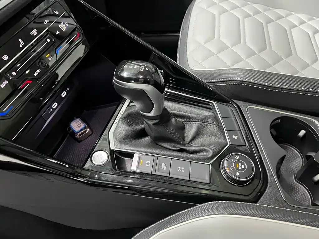 Volkswagen Tayron 2023 из CN, фото 7