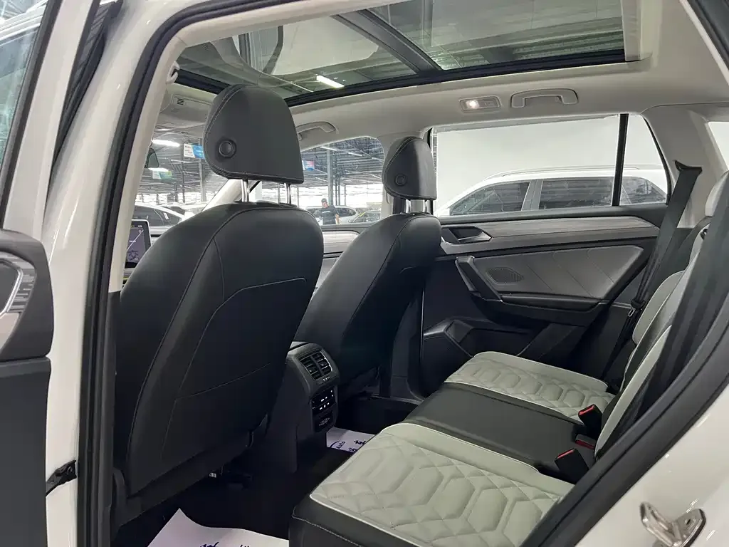 Volkswagen Tayron 2023 из CN, фото 9