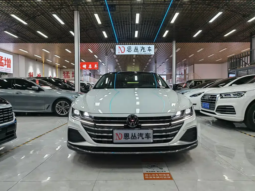 Volkswagen CC 2024 из CN, фото 2