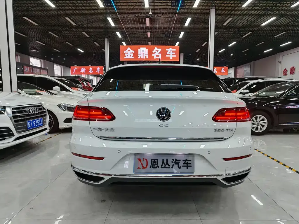 Volkswagen CC 2024 из CN, фото 8