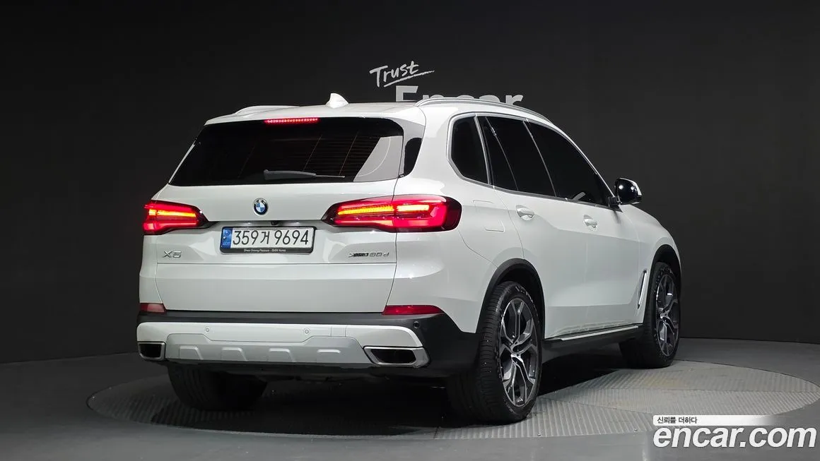 BMW X5 — фото 2