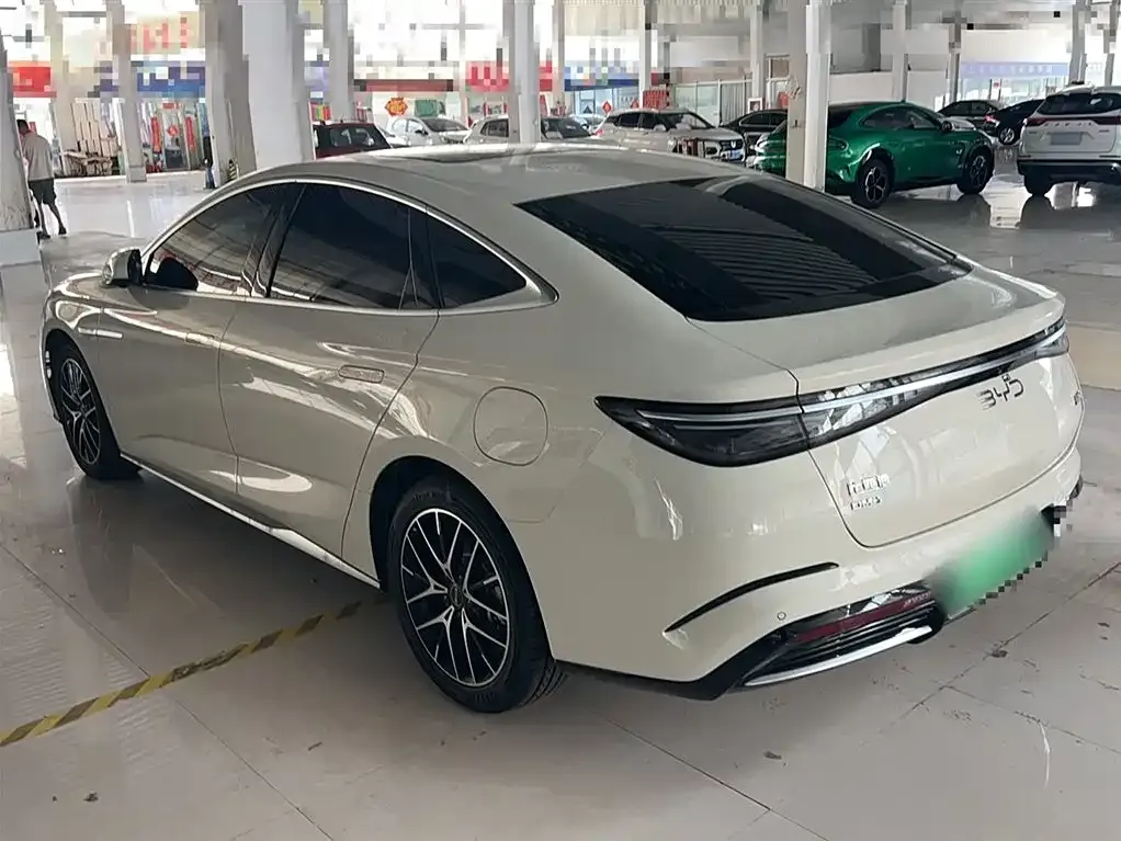BYD Seal 07 DM-i — фото 6