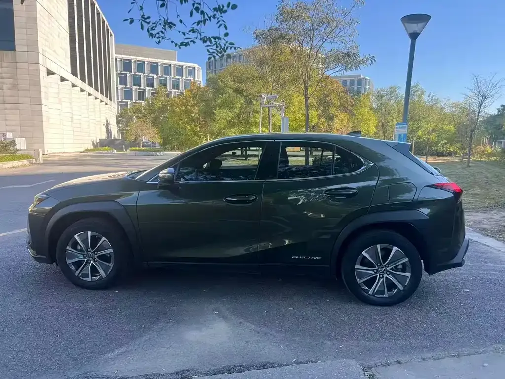 Lexus UX New Energy 2021 из CN, фото 5