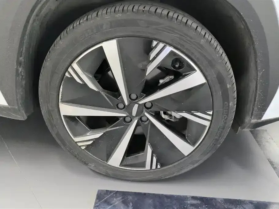 Geely Boyue L 2023 из CN, фото 6