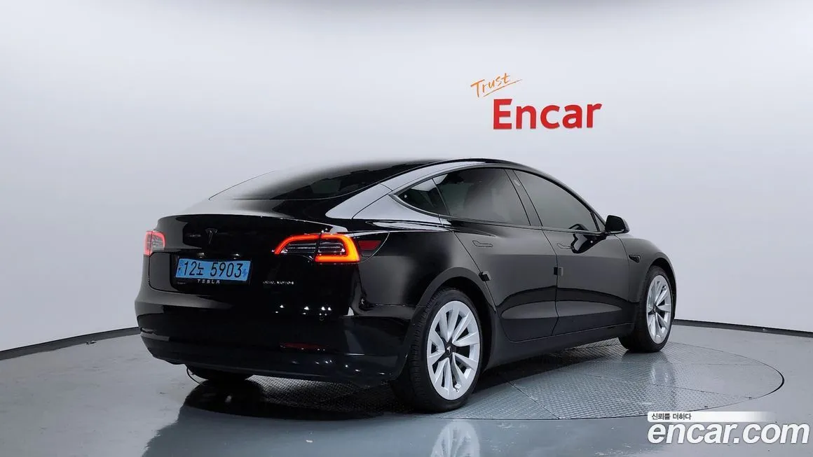 Tesla Model 3 2021 из KR, фото 2