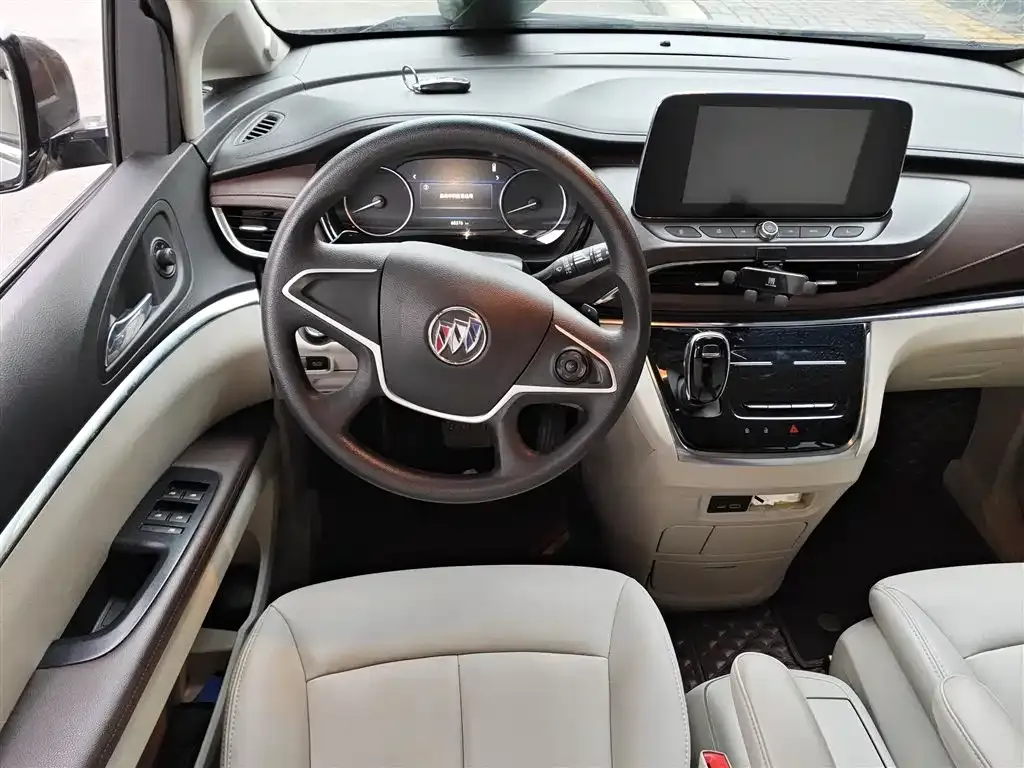 Buick GL8 2023 из CN, фото 3
