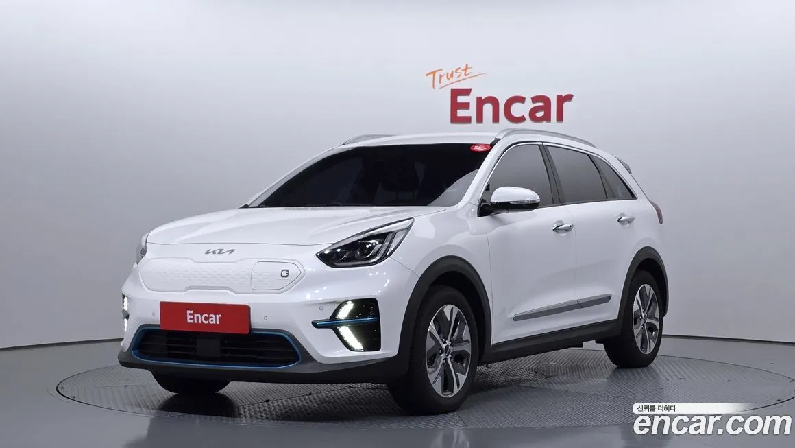 Kia Niro — фото 1