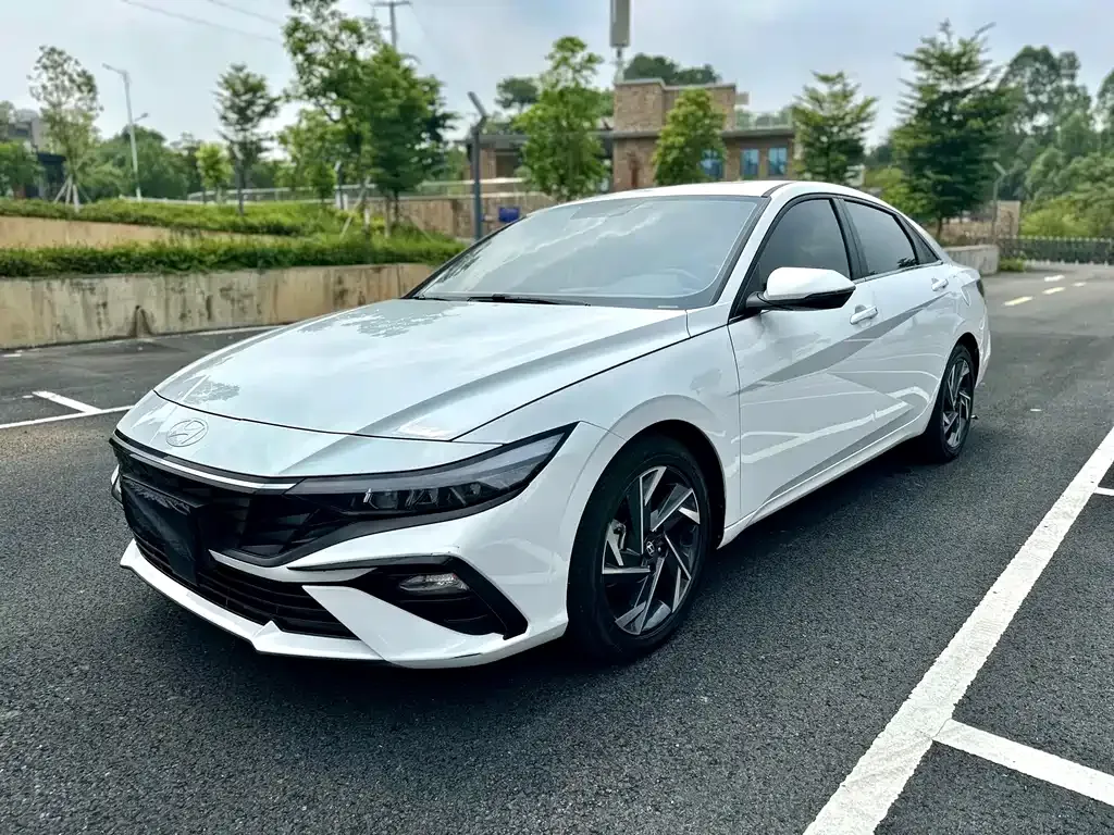 Hyundai Elantra 2024 из CN, фото 1
