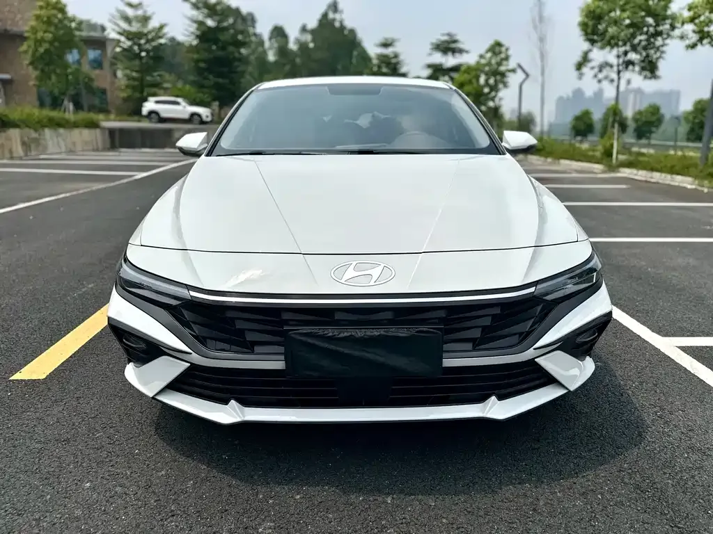 Hyundai Elantra 2024 из CN, фото 2
