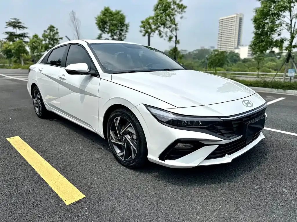 Hyundai Elantra 2024 из CN, фото 3