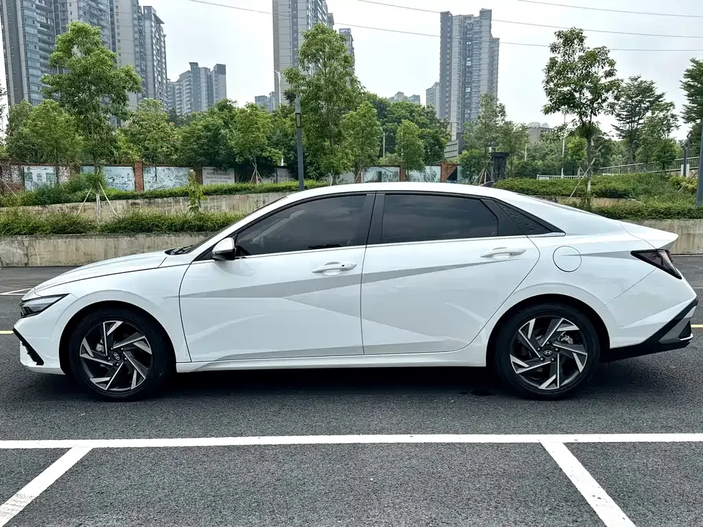 Hyundai Elantra 2024 из CN, фото 6
