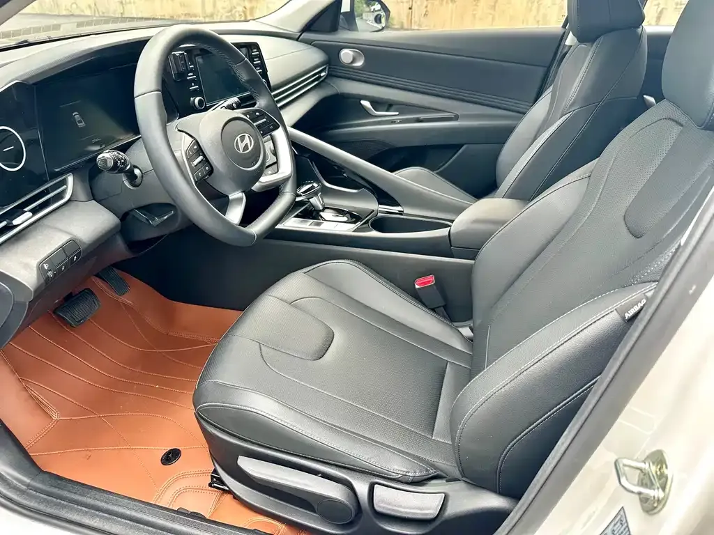Hyundai Elantra 2024 из CN, фото 7