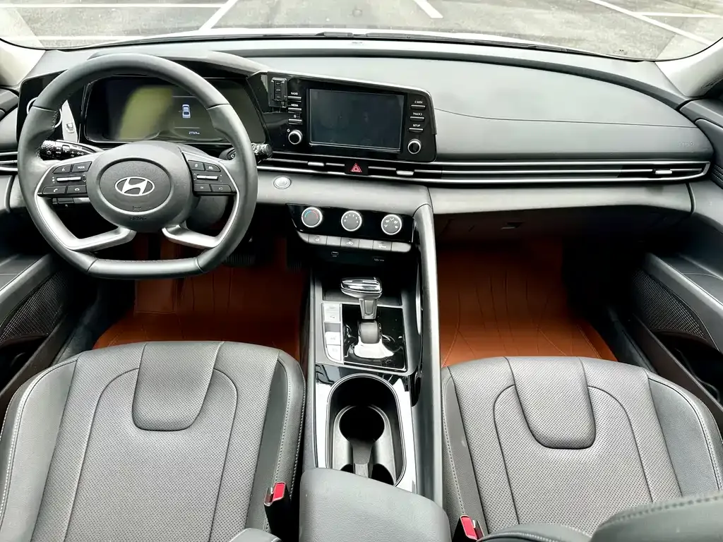 Hyundai Elantra 2024 из CN, фото 9