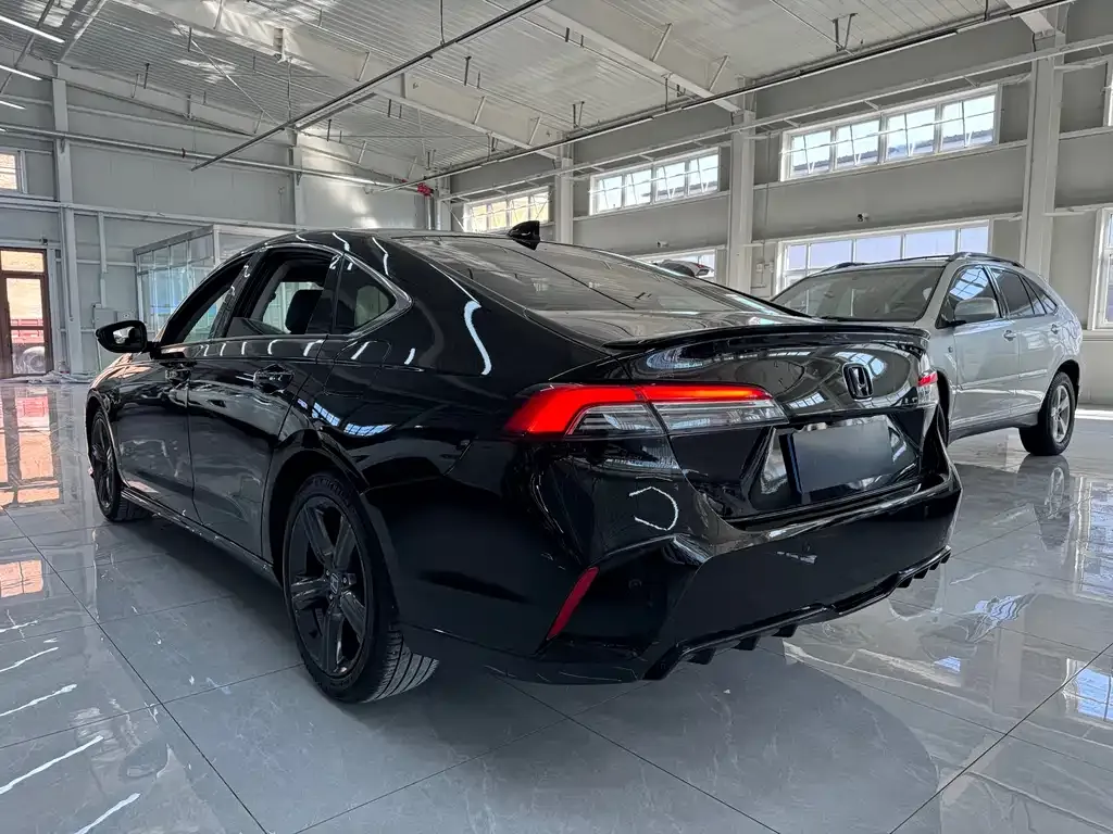 Honda Inspire 2023 из CN, фото 6