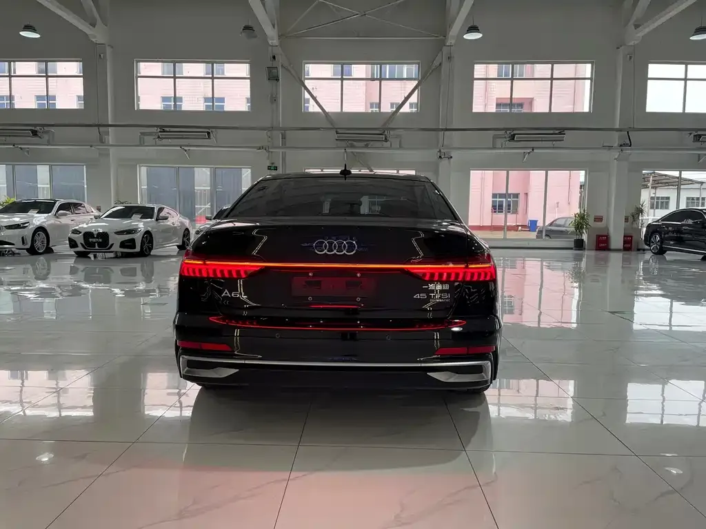 Audi A6L 2023 из CN, фото 5