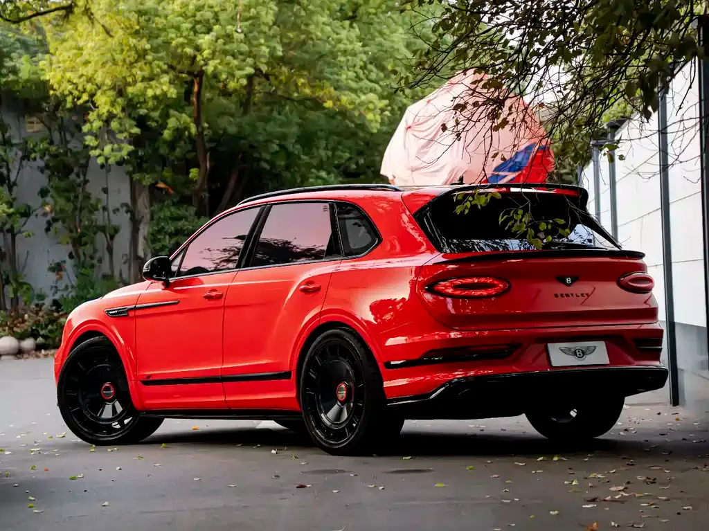 Bentley Bentayga 2024 из CN, фото 3