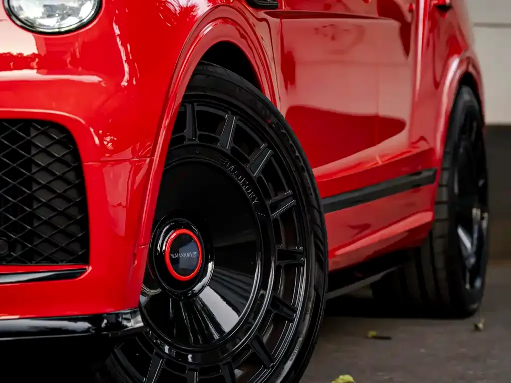 Bentley Bentayga 2024 из CN, фото 4