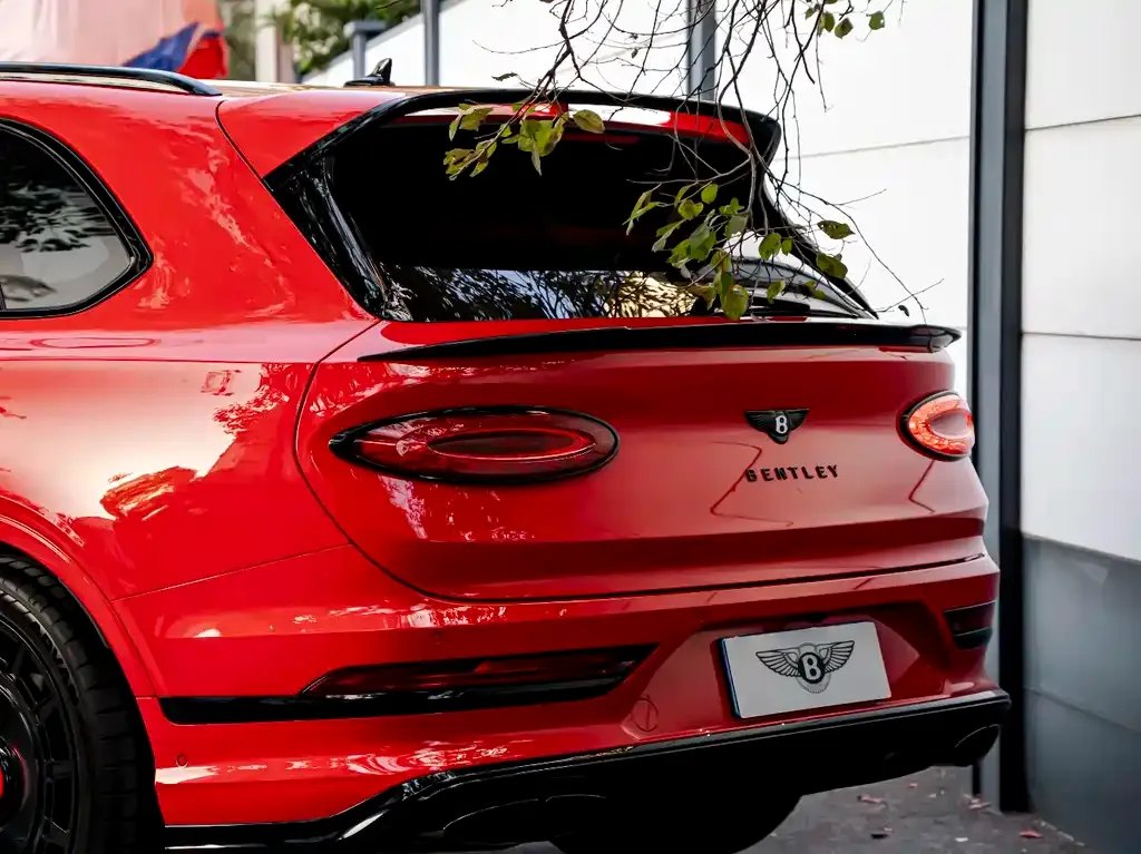Bentley Bentayga 2024 из CN, фото 7