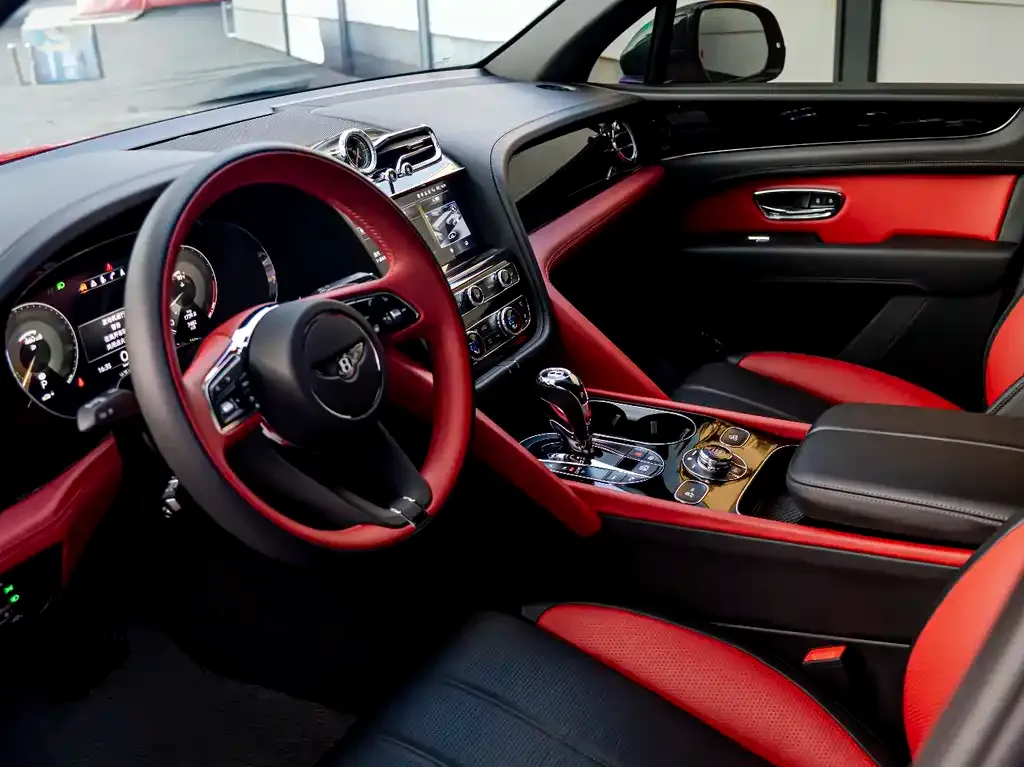 Bentley Bentayga 2024 из CN, фото 9