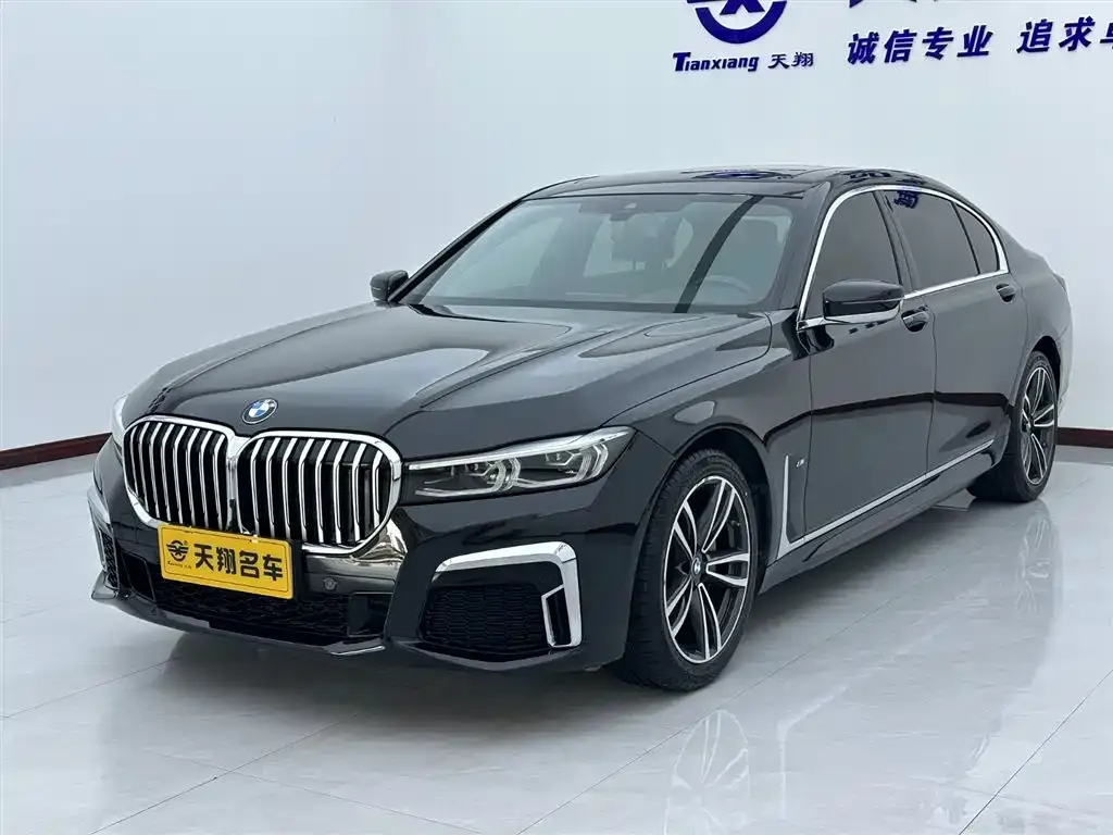 BMW 7 Series — фото 1
