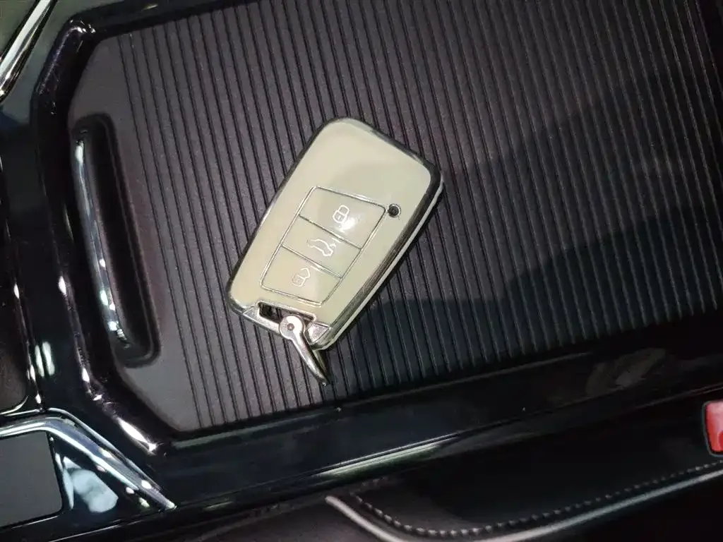 Volkswagen Passat 2022 из CN, фото 9