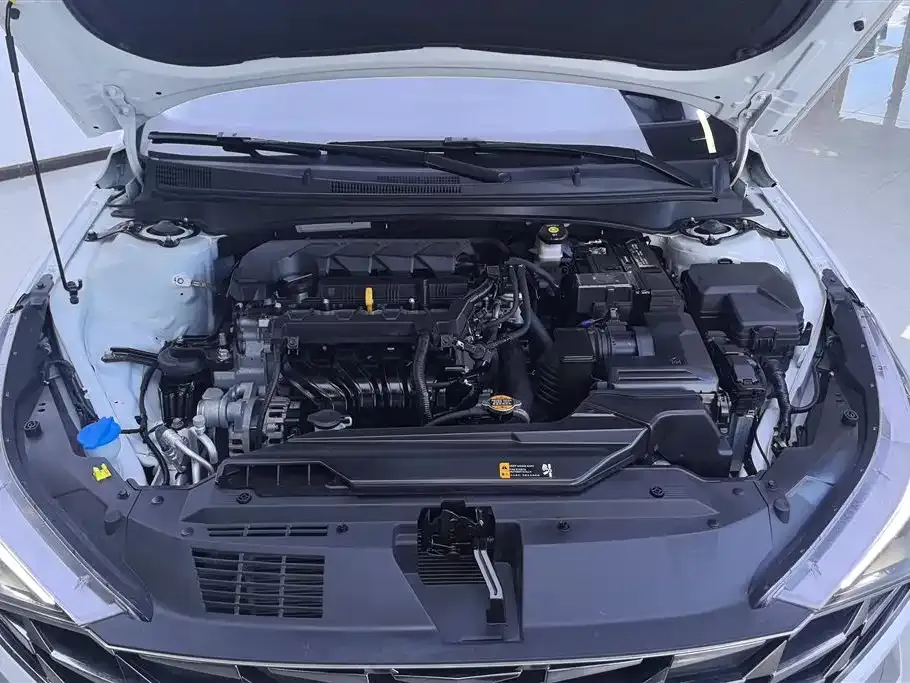Hyundai Elantra 2023 из CN, фото 10