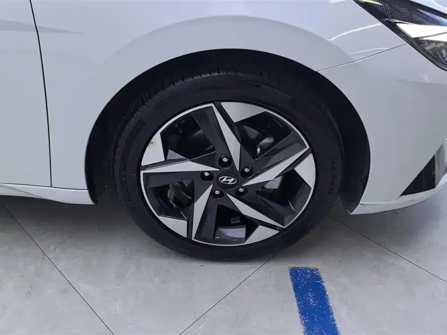 Hyundai Elantra 2023 из CN, фото 6