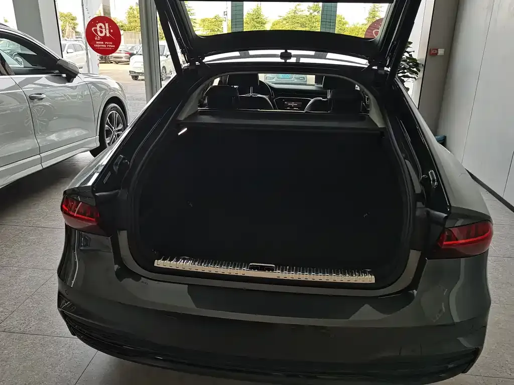 Audi A7 2024 из CN, фото 5