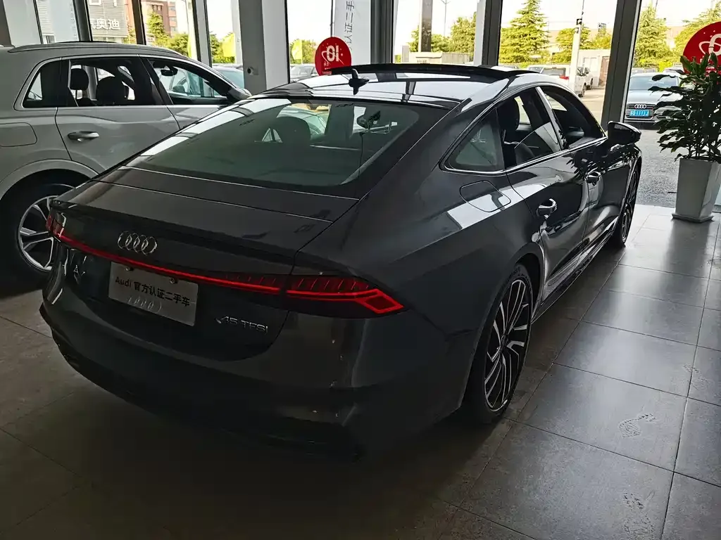 Audi A7 2024 из CN, фото 6