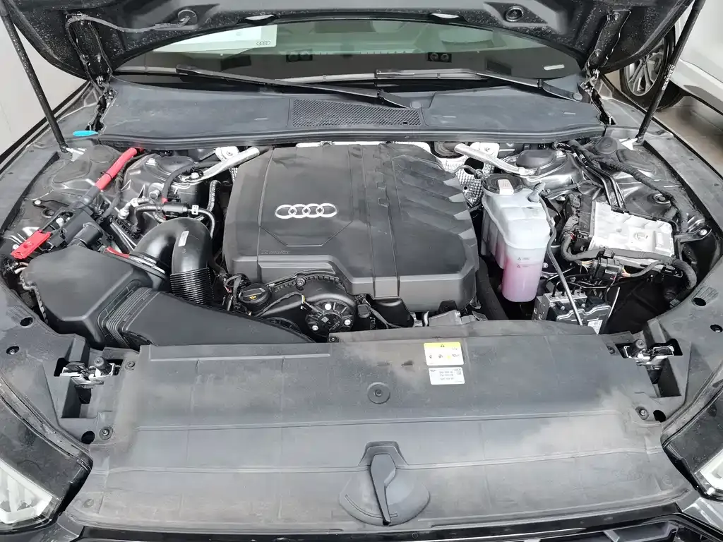 Audi A7 2024 из CN, фото 9