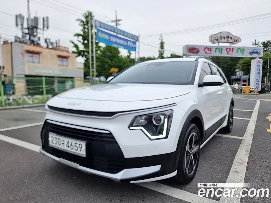 Kia Niro — фото 1