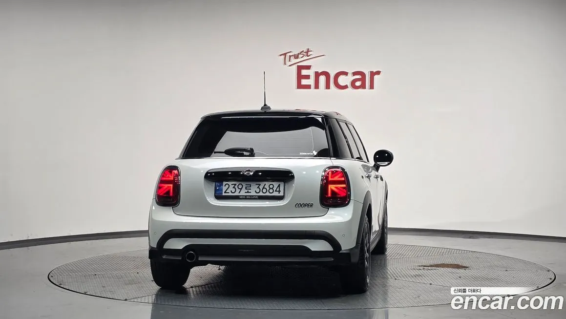 Mini Cooper 2024 из KR, фото 4