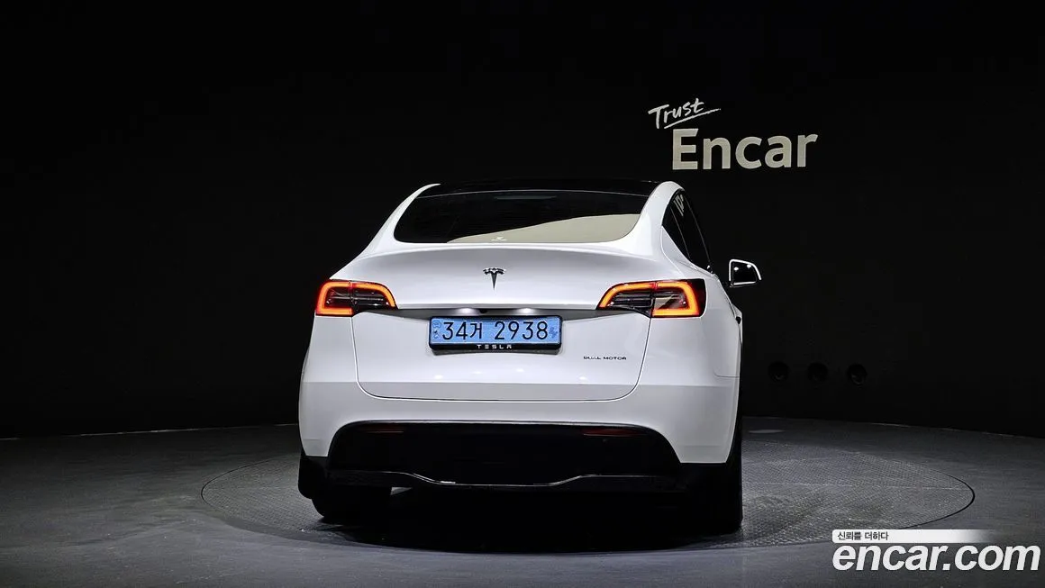 Tesla Model Y — фото 4