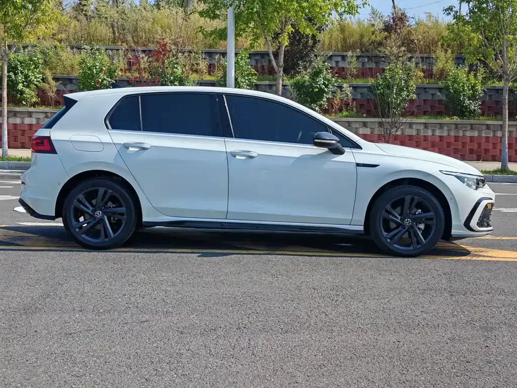 Volkswagen Golf 2021 из CN, фото 4
