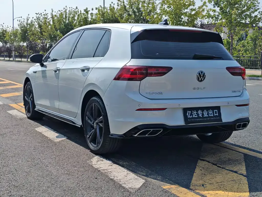 Volkswagen Golf 2021 из CN, фото 7