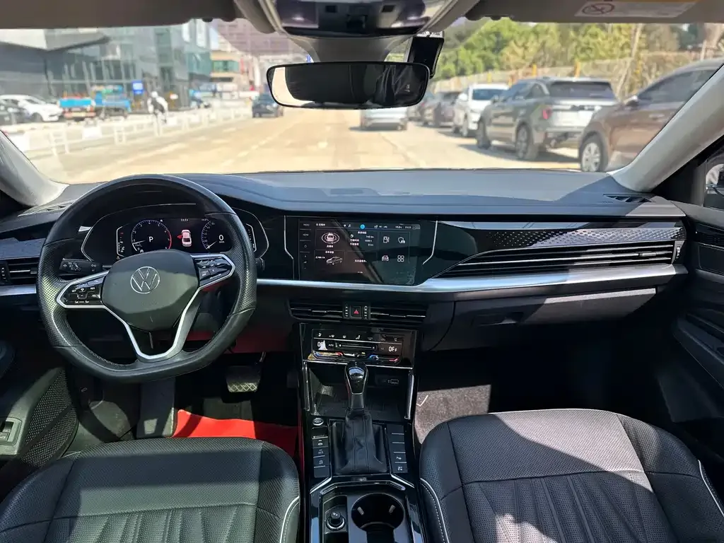 Volkswagen Passat — фото 10